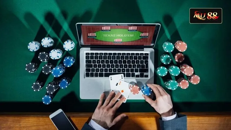 Texas Hold’em là một hình thức trong Poker Online được nhiều người lựa chọn
